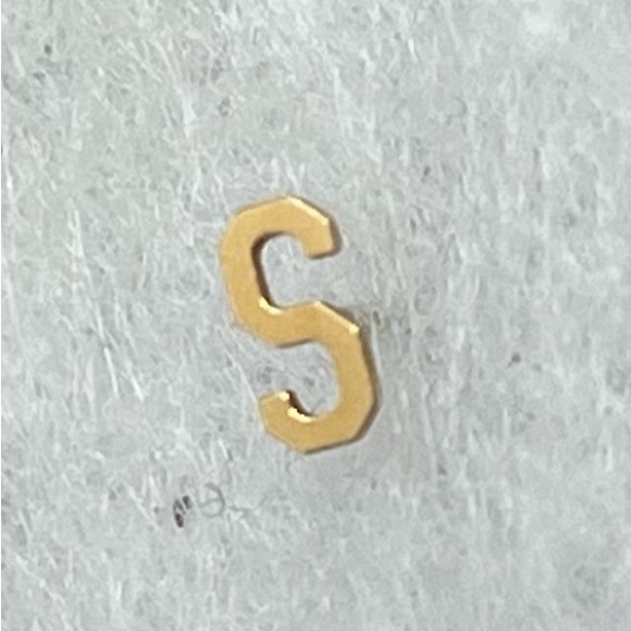 1. Keila Jewelry 14k gold push pin flat back mini initial earring  (letter S) - Picture 1 of 4